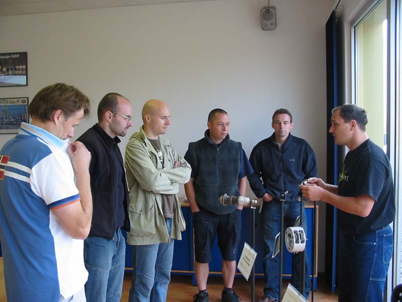 kliknut�m zav�ete okno