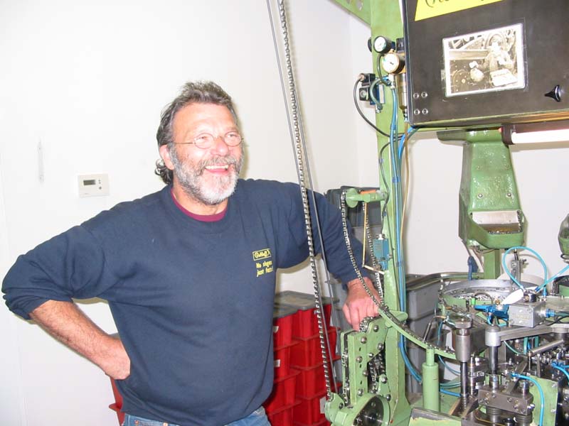 kliknut�m zav�ete okno