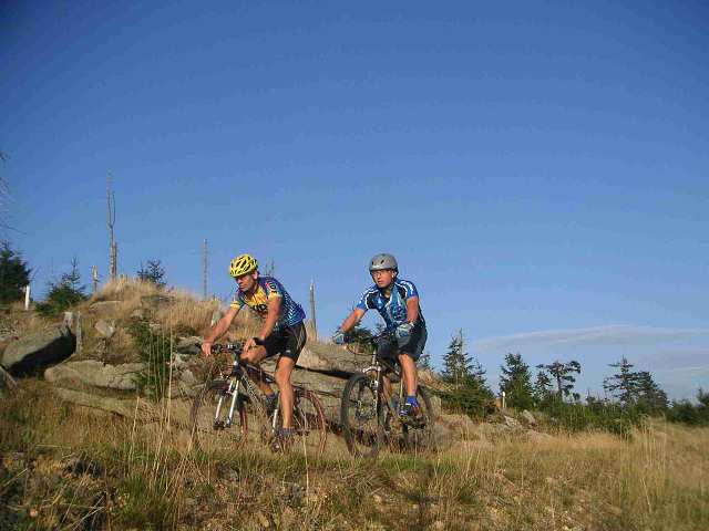 kliknut�m zav�ete okno