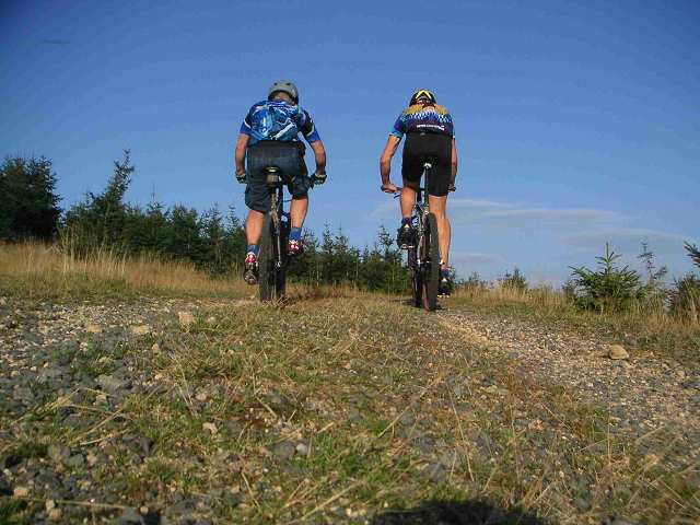 kliknut�m zav�ete okno