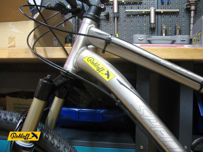 kliknut�m zav�ete okno