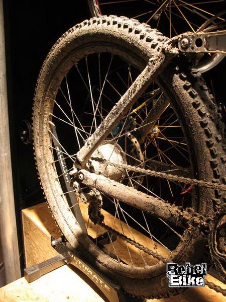 kliknut�m zav�ete okno