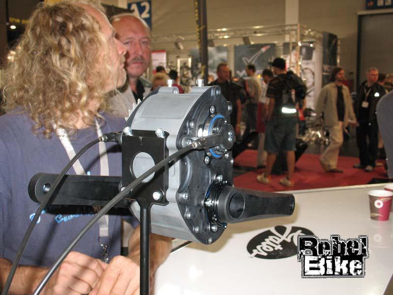 kliknut�m zav�ete okno