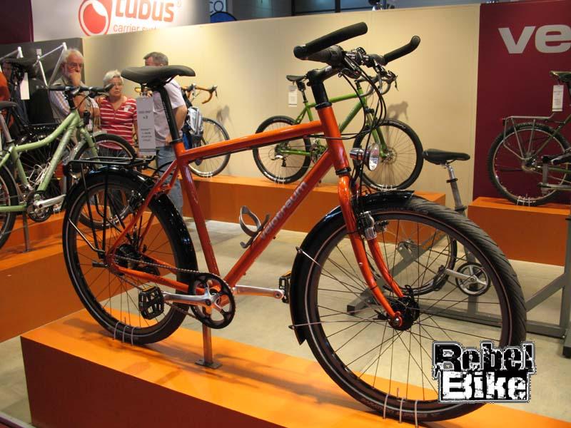 kliknut�m zav�ete okno