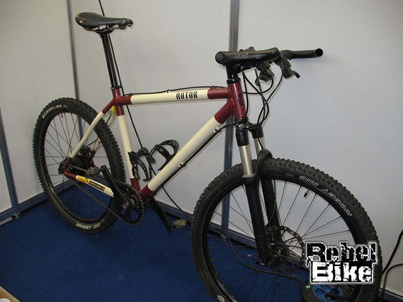 kliknut�m zav�ete okno