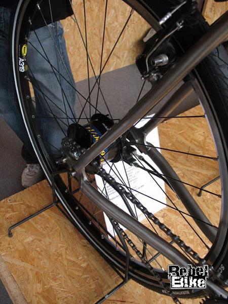 kliknut�m zav�ete okno