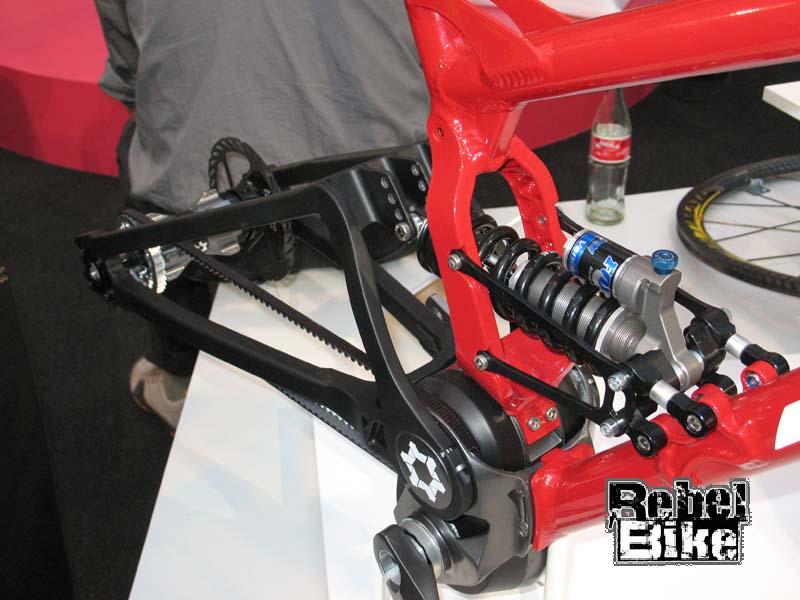 kliknut�m zav�ete okno