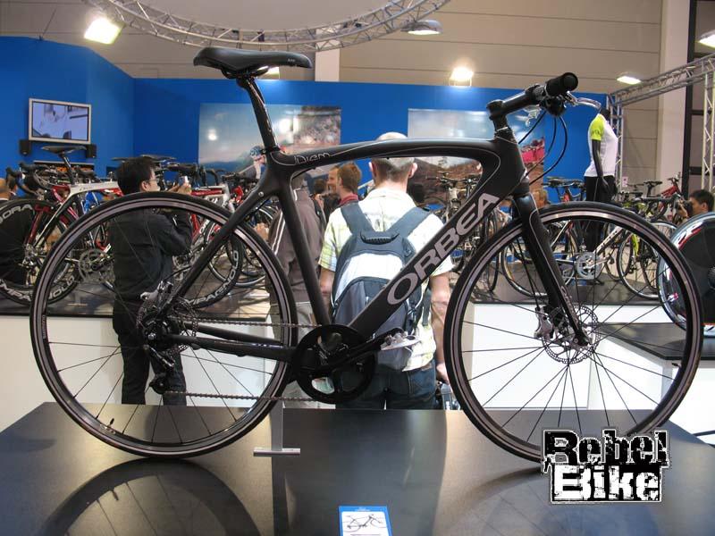 kliknut�m zav�ete okno