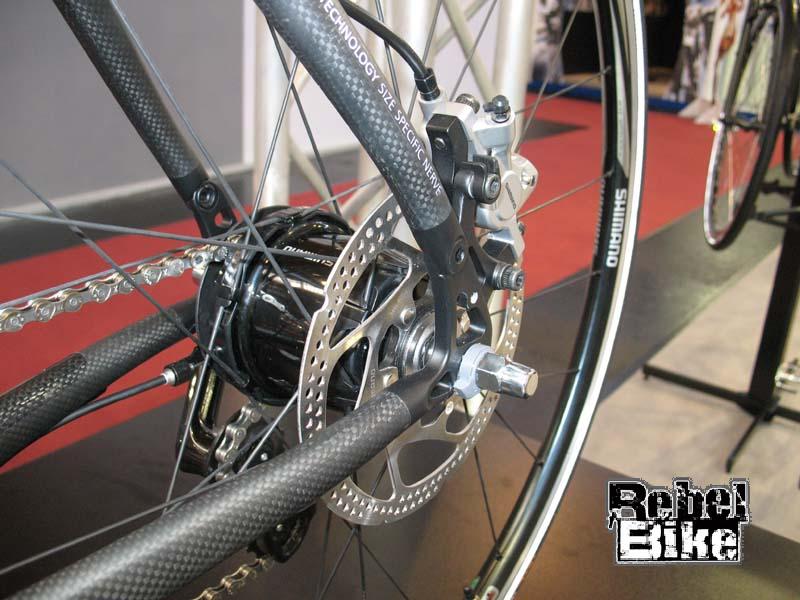 kliknut�m zav�ete okno