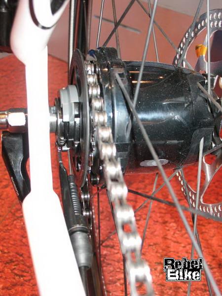 kliknut�m zav�ete okno