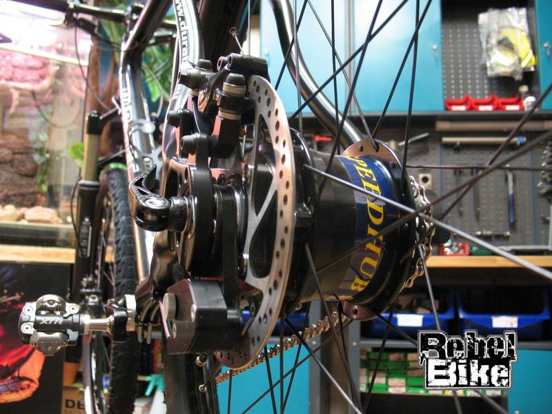 kliknut�m zav�ete okno