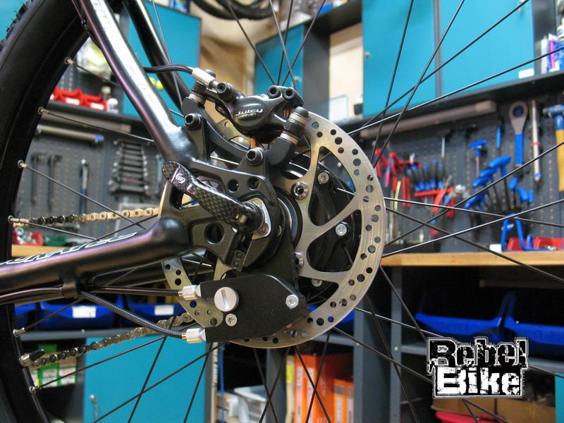 kliknut�m zav�ete okno