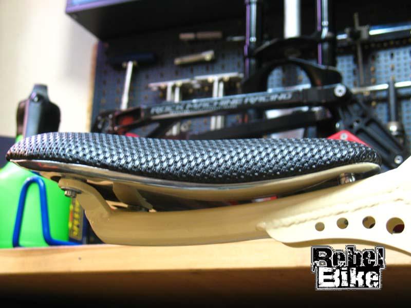 kliknut�m zav�ete okno