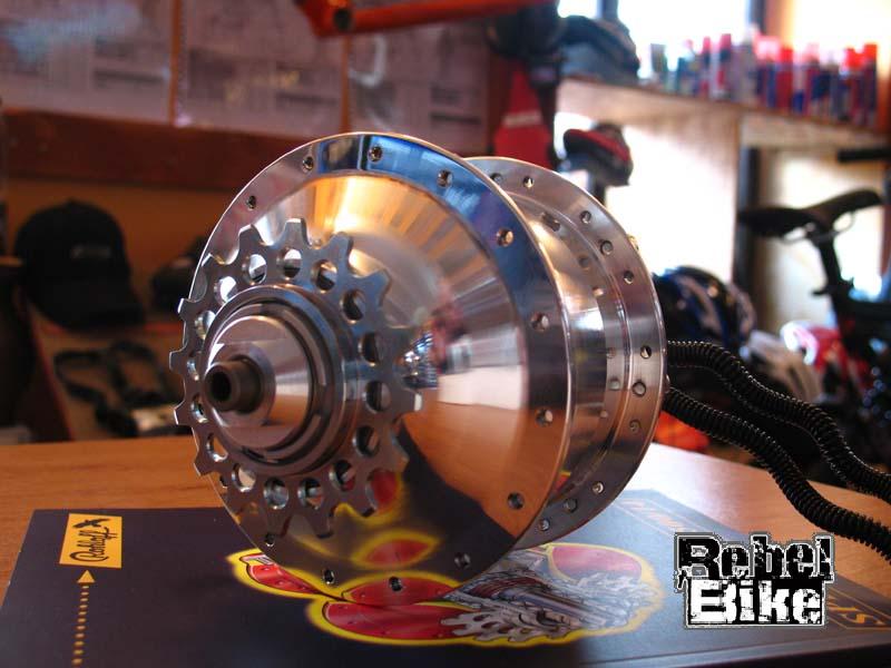 kliknut�m zav�ete okno