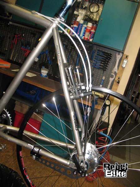 kliknut�m zav�ete okno