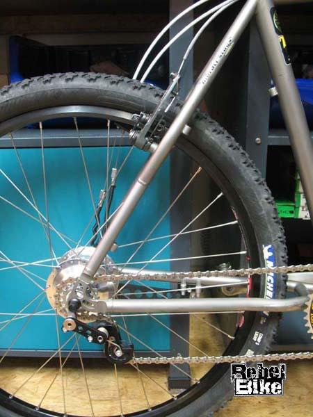 kliknut�m zav�ete okno