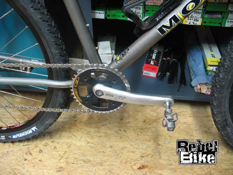 kliknut�m zav�ete okno