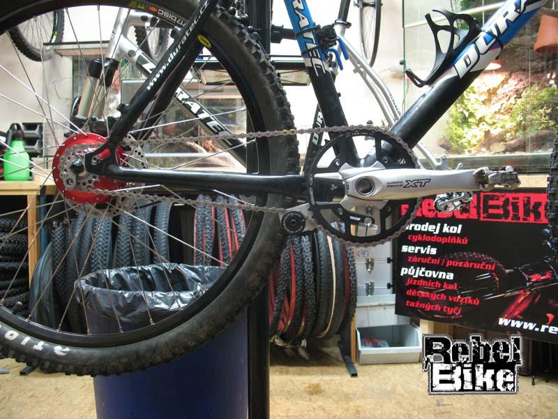 kliknut�m zav�ete okno