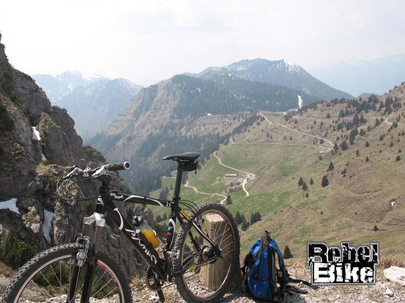 kliknut�m zav�ete okno