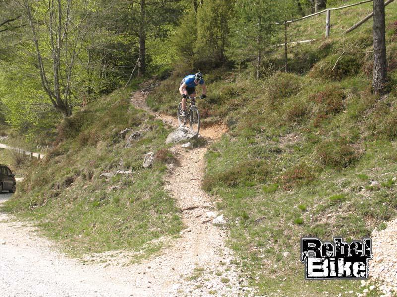 kliknut�m zav�ete okno