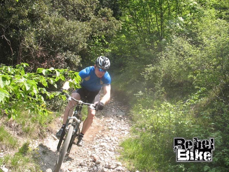 kliknut�m zav�ete okno