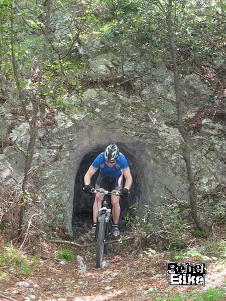 kliknut�m zav�ete okno