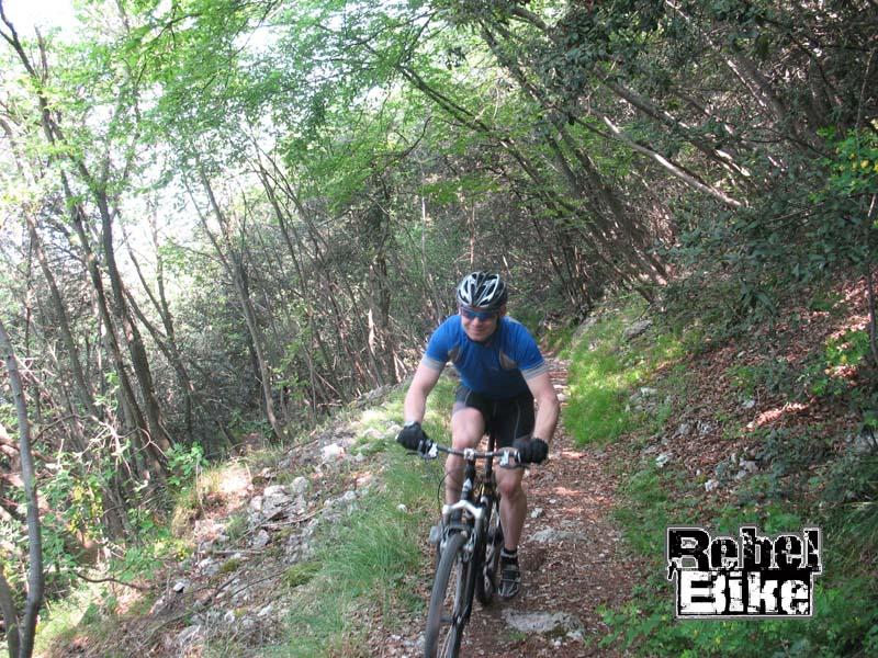 kliknut�m zav�ete okno