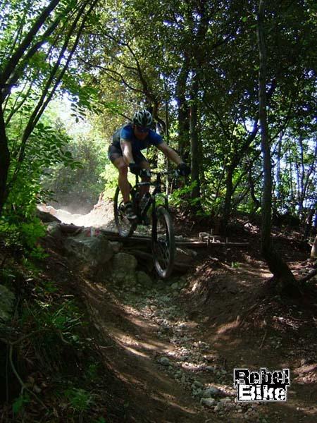 kliknut�m zav�ete okno