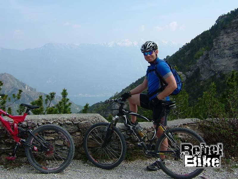 kliknut�m zav�ete okno