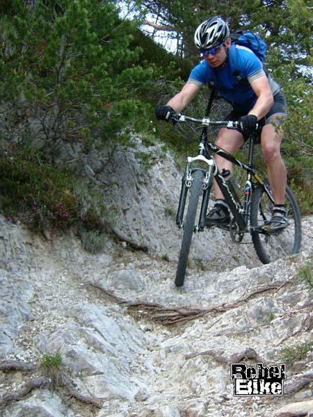 kliknut�m zav�ete okno