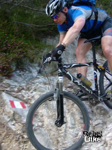 kliknut�m zav�ete okno