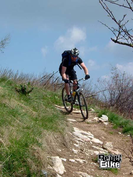 kliknut�m zav�ete okno