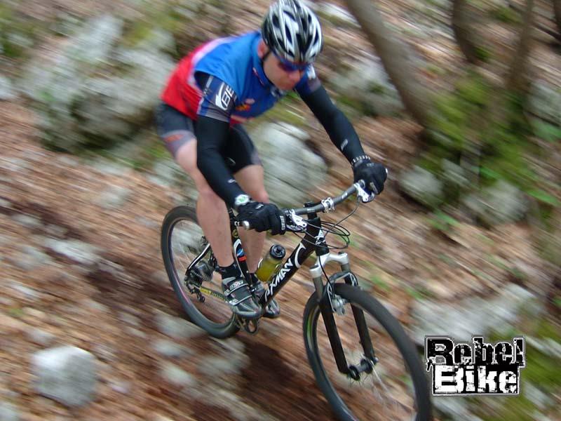 kliknut�m zav�ete okno