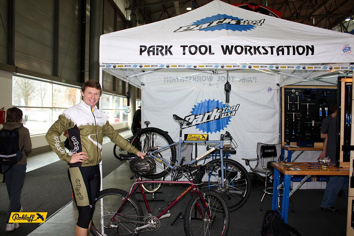 kliknut�m zav�ete okno