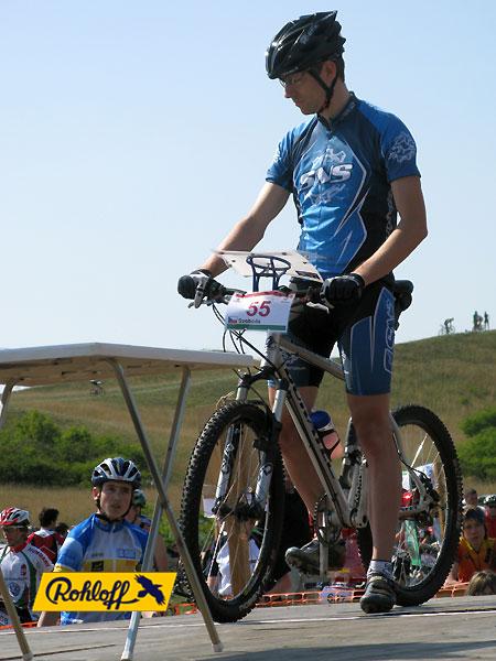 kliknut�m zav�ete okno