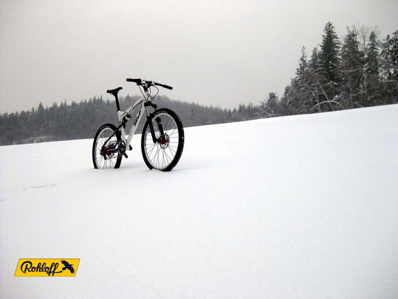 kliknut�m zav�ete okno