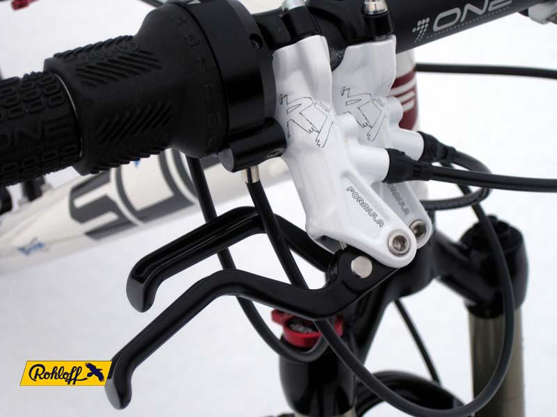 kliknut�m zav�ete okno